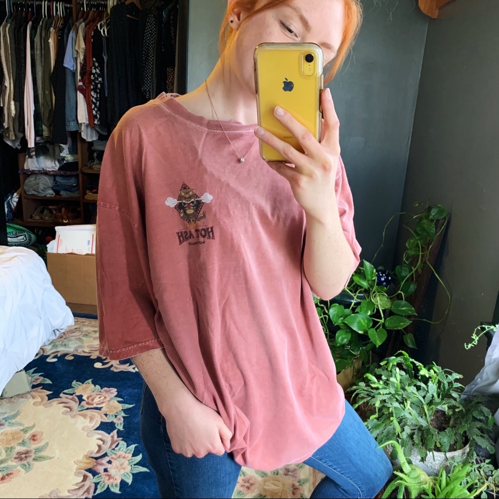 CLEARANCE🌞 Vintage Lightwash Graphic Tee